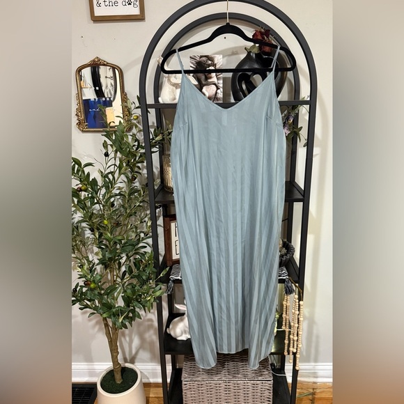 Danskin Gray and Green Sleeveless slip midi Dress size Xl - Picture 1 of 10
